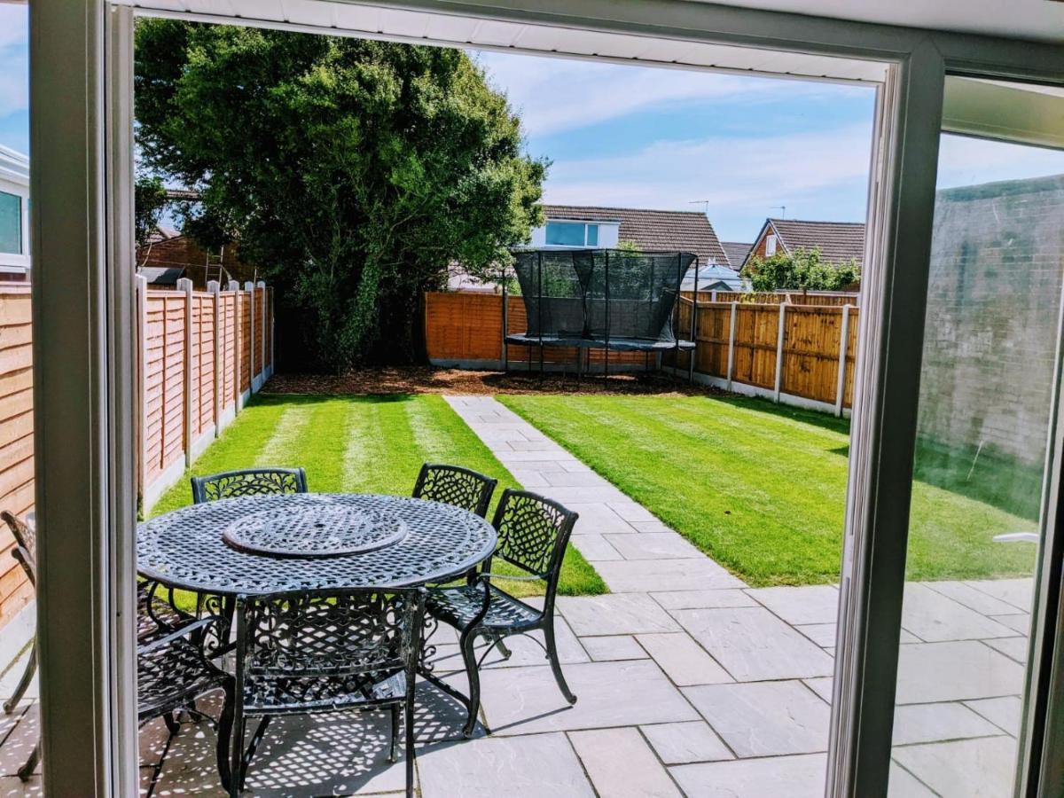 Lovely 3-Bed House In Lytham Saint Annes Lytham St Annes Zewnętrze zdjęcie